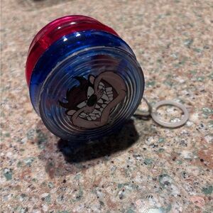 Vintage 1996 Taz Tasmanian Devil Looney Tunes Warner Bros Red and Blue Yo-Yo